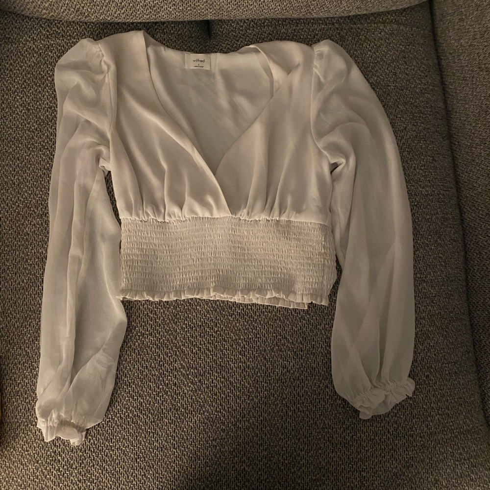 Aritzia long sleeve white top
